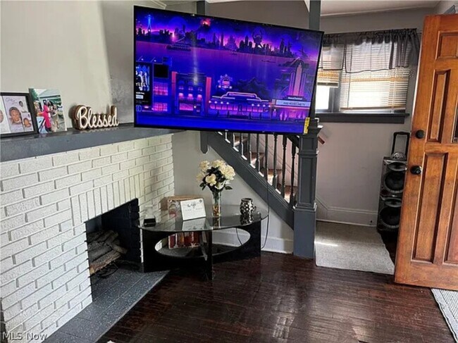 Foto del edificio - 3199 E 119th St