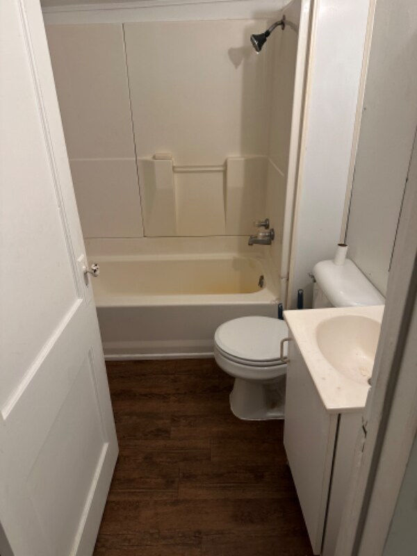 12047 New Buffalo Rd Unit 2, North Lima, OH 44452 Room for Rent in