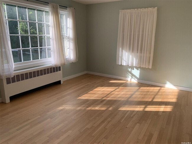 Foto del edificio - 20 Peacock Ln