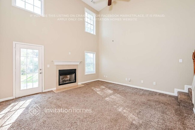 Foto del edificio - 6685 White Walnut Way