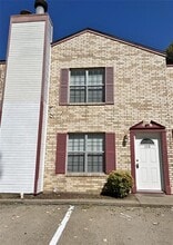 Building Photo - 115 Austin Stone Dr