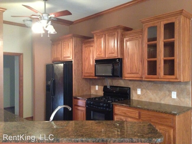 Building Photo - 3 br, 2 bath House - 2212 SW 33rd St