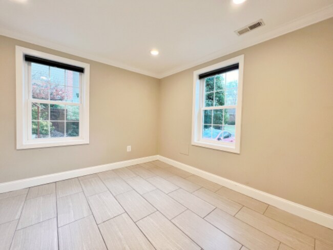 Foto del edificio - 12919 Neola Rd