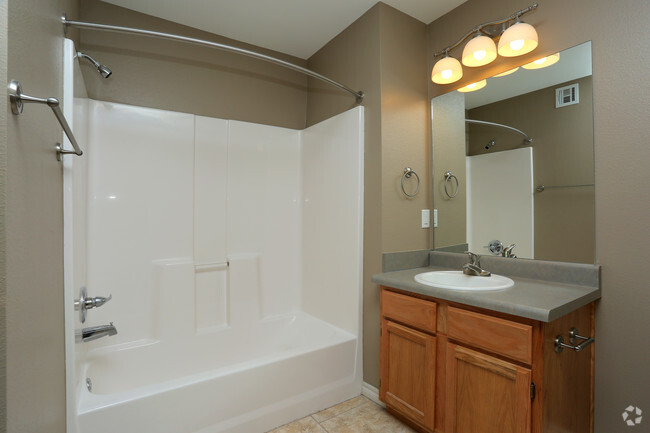 1BR - 740SF - Bathroom - Pryor Creek