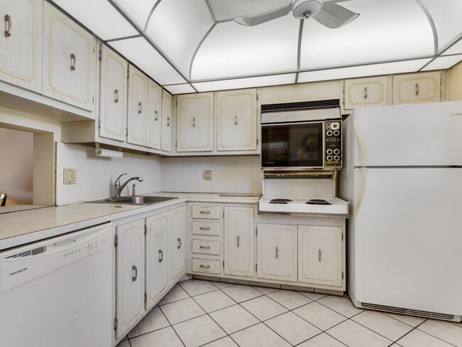 Foto del edificio - 2615 NE 3rd Ct