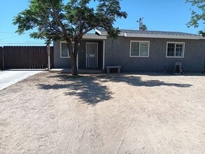 Building Photo - 74011 Casita Dr