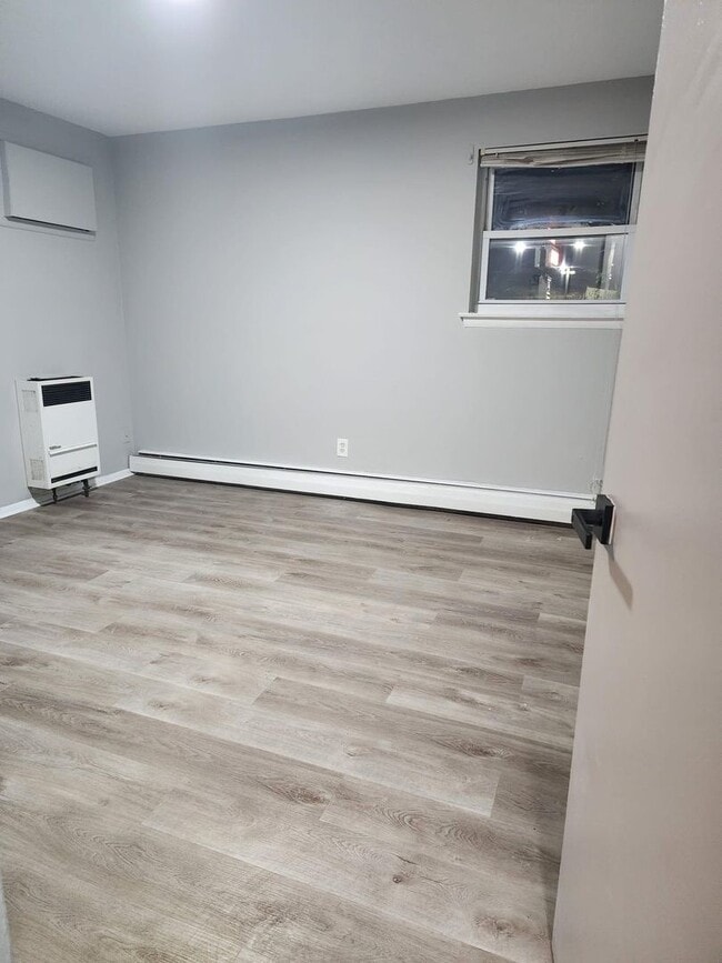 Building Photo - Offer Ends Soon! Up Your Living, Not Your Rent