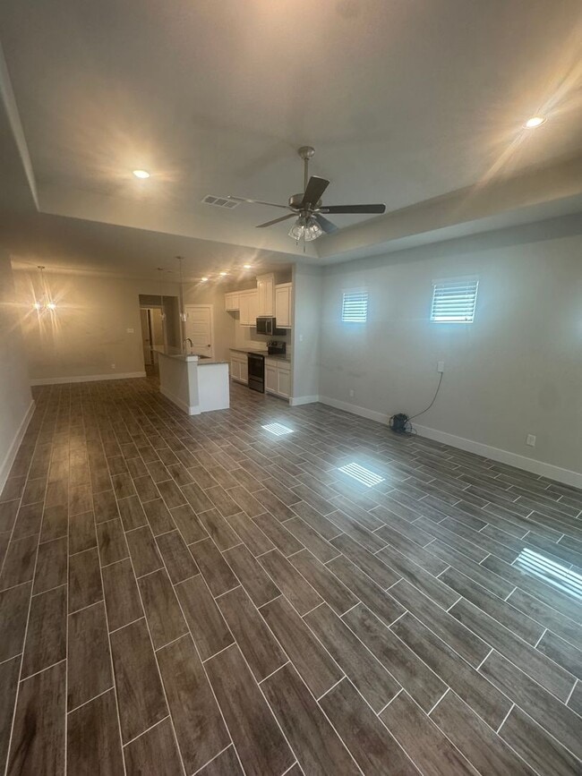 Building Photo - 3/2/2 Godley ISD - on Joshua HWY great for...