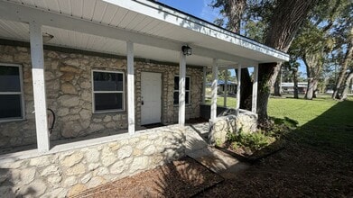 Building Photo - 14035 W River Rd