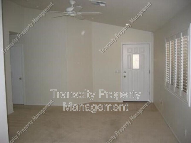 Foto del edificio - 14247 S 47th Pl