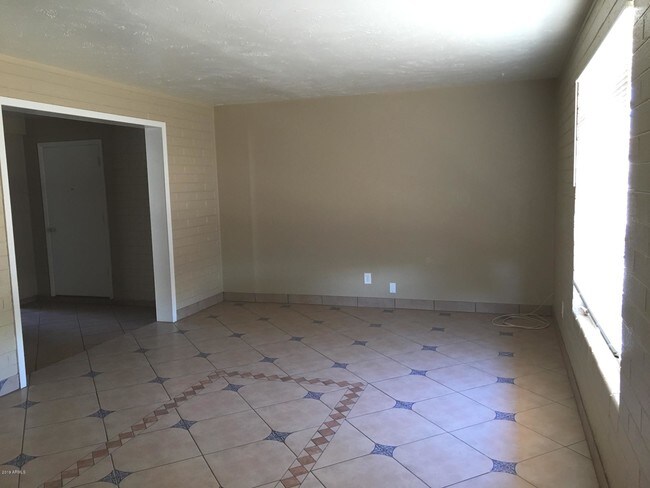 Building Photo - 4408 N 57th Ave