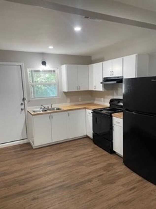 712 S Burleson St Unit 714, Kyle, TX 78640 Room for Rent in Kyle, TX