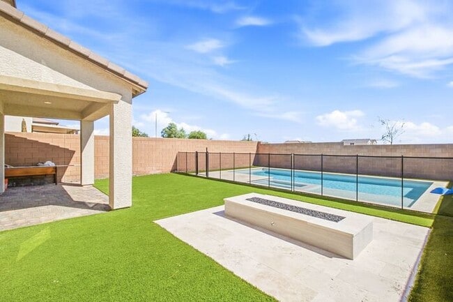 Building Photo - Spacious 4-Bedroom Home with Pool, Spa & Covered Patio