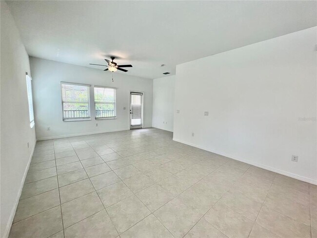 Foto del edificio - 4704 Tuscan Loon Dr