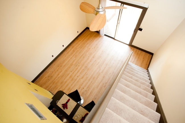 Building Photo - Crescent at Shadeland