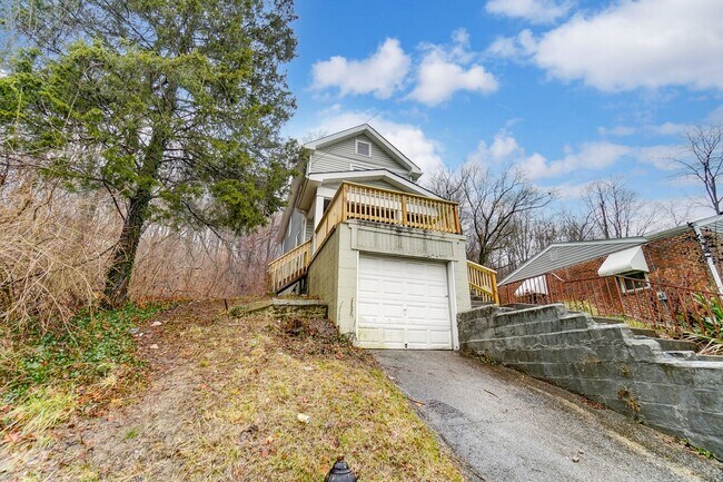 Foto del edificio - Three Bedroom Home in Covington!