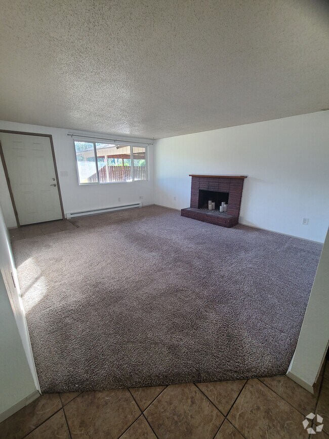 Chester Terrace Apartments for Rent with a Swimming Pool Spokane