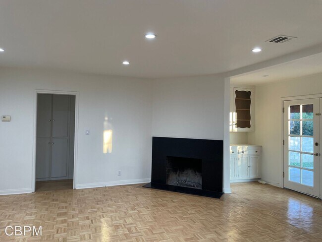 Building Photo - 3 br, 2 bath House - 18656 Runnymede Street