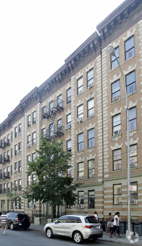 Building Photo - 1226 Boston Rd