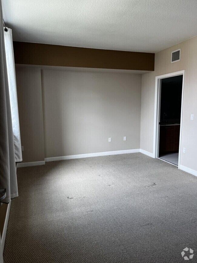 Building Photo - 480 Hibiscus St