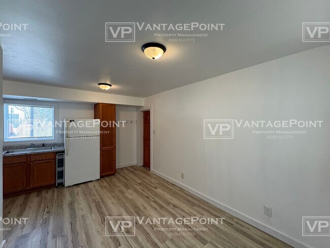 Building Photo - 2106 Thomas St