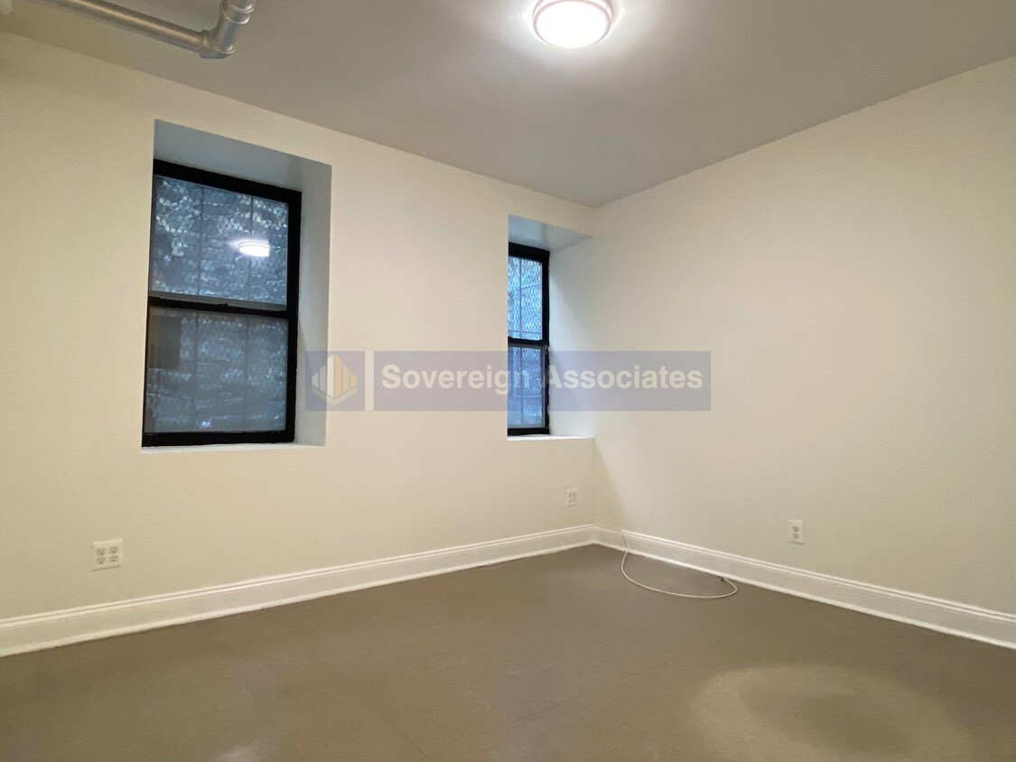 Foto principal - 523 West 135th Street