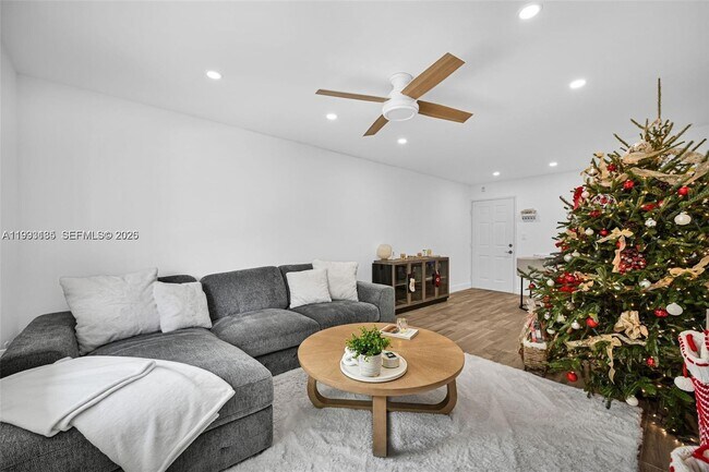 Foto del edificio - 8609 SW 68th Ct