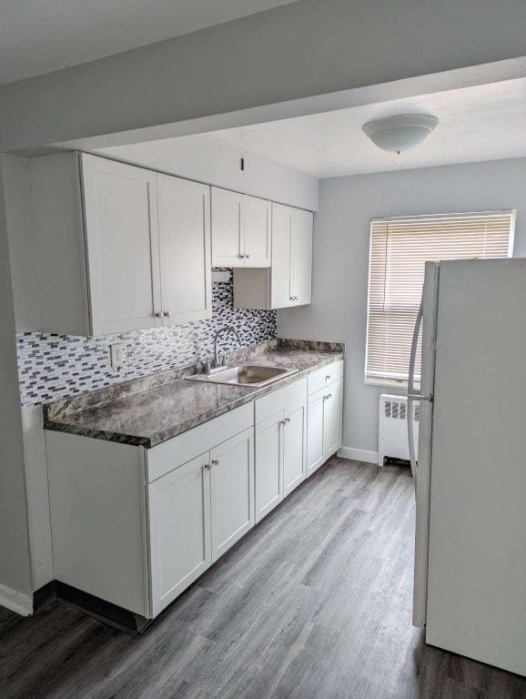 Foto del edificio - 6914 Montgomery Rd.  Apt. 9