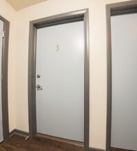 Building Photo - 104 2nd St NW