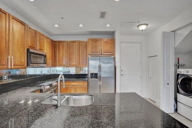 Photo - 3120 E Latitude Cir House