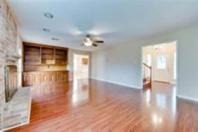 Building Photo - 15114 Mira Vista Dr