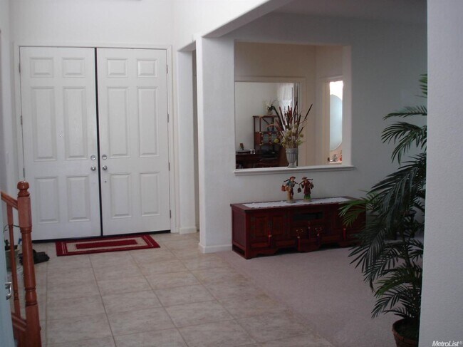 Foto del edificio - Stunning 4 Bedroom Mediterranean Oasis with Pool