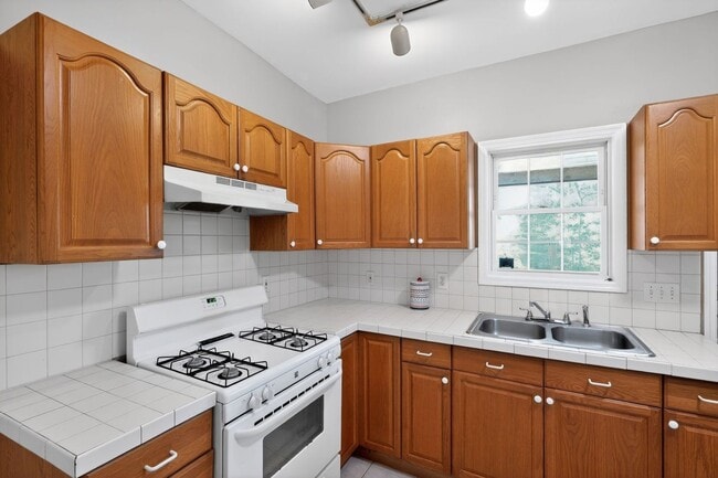 Foto del edificio - 1719 Madison Ave