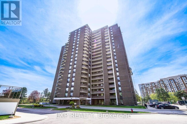 Building Photo - 1515 Lakeshore Rd E