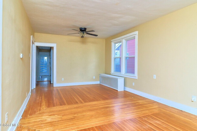 Building Photo - 1369 Santa Fe St