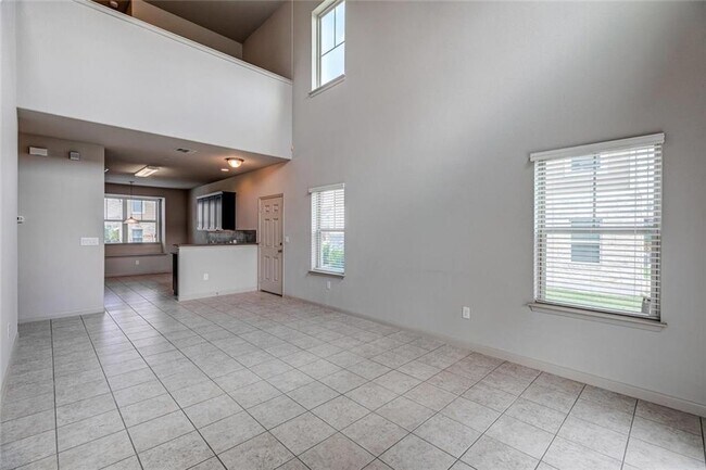 Building Photo - 1620 Bryant Dr