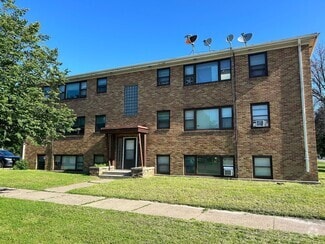Building Photo - 97 Orme St E