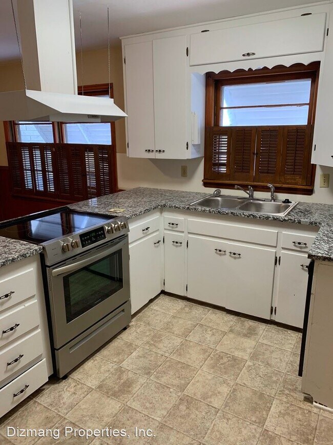 Foto del edificio - 3 br, 2 bath House - 1924 S. Fremont Ave.