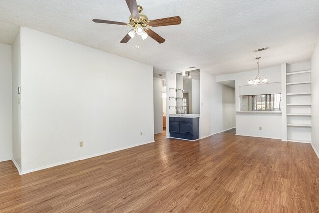 Building Photo - 5740 Martel Ave