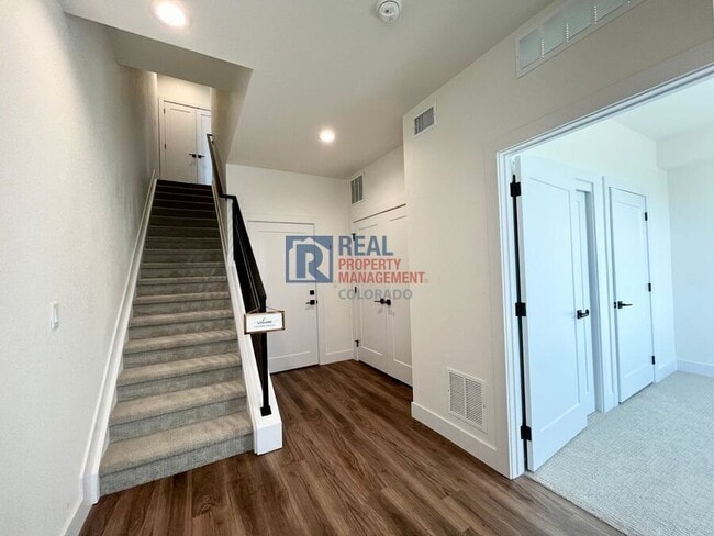 Building Photo - 10334 Milwaukee Cir