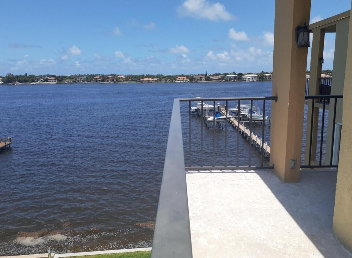 1206 S Lake Dr Unit 506, Lantana, FL 33462 Condo for Rent in Lantana