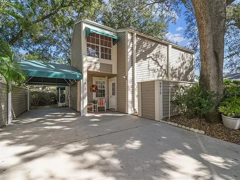 Primary Photo - 6915 Lake Place Ct