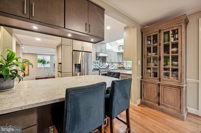 Foto del edificio - 4634 Ellicott St NW