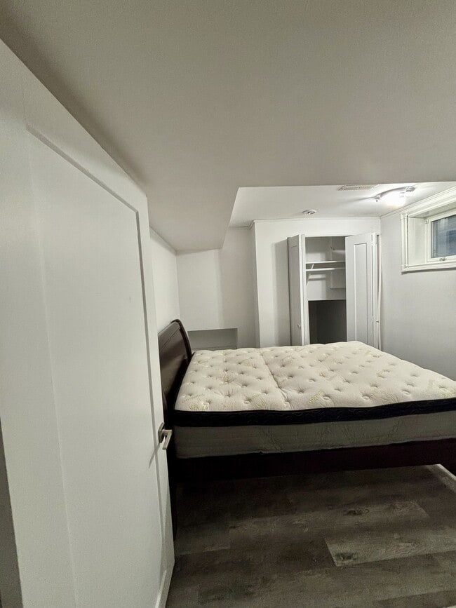 Photo du bâtiment - 159 Froom Crescent