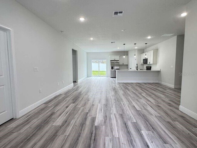 Foto del edificio - 3832 SW 157th Place Rd