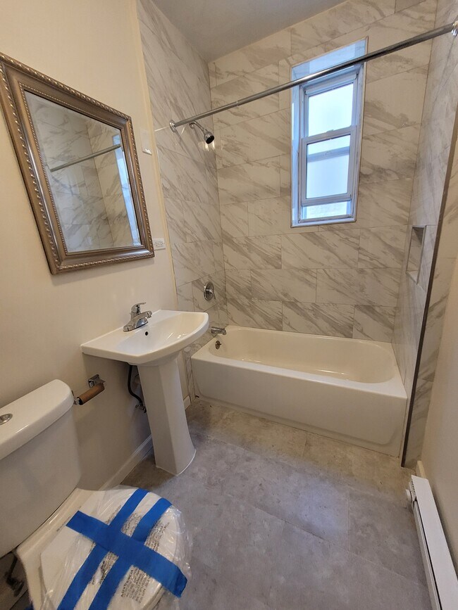 Foto del edificio - 341 Midwood St