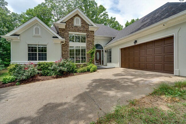 Building Photo - 2509 Hamilton Cove Dr