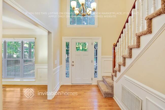 Foto del edificio - 8807 Doe Path Ln