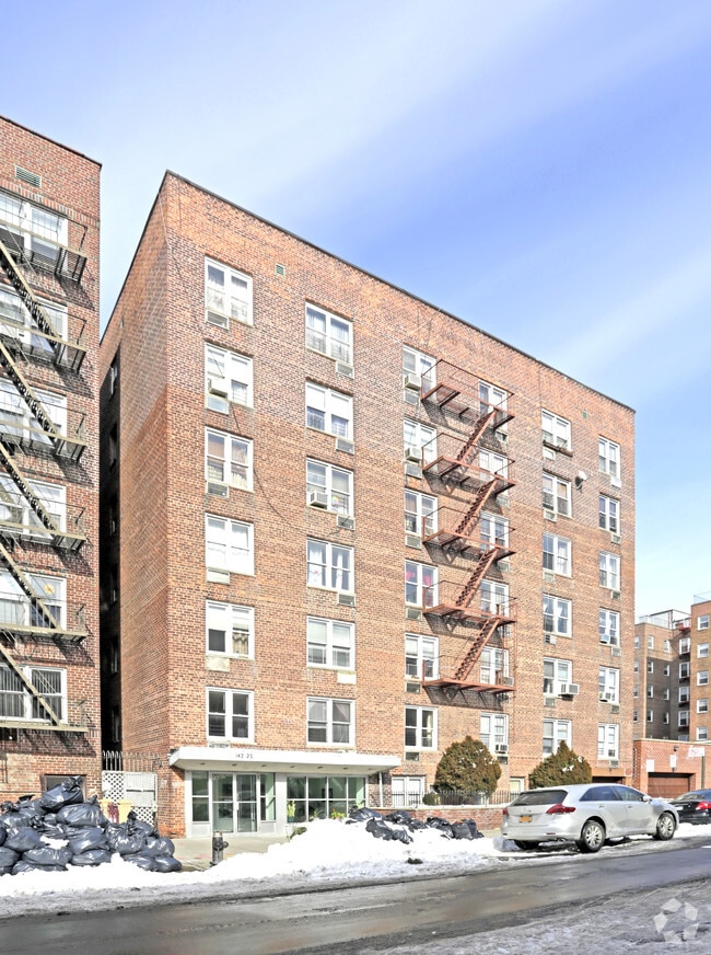 14227 Barclay Ave, Flushing, NY 11355 Apartments Flushing, NY