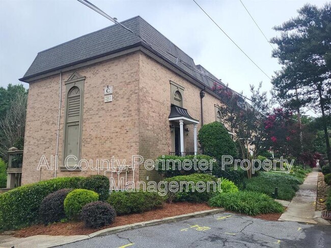 Foto del edificio - 6980 Roswell Rd